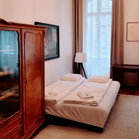 Christoph'S Central Apartment Будапеща Екстериор снимка