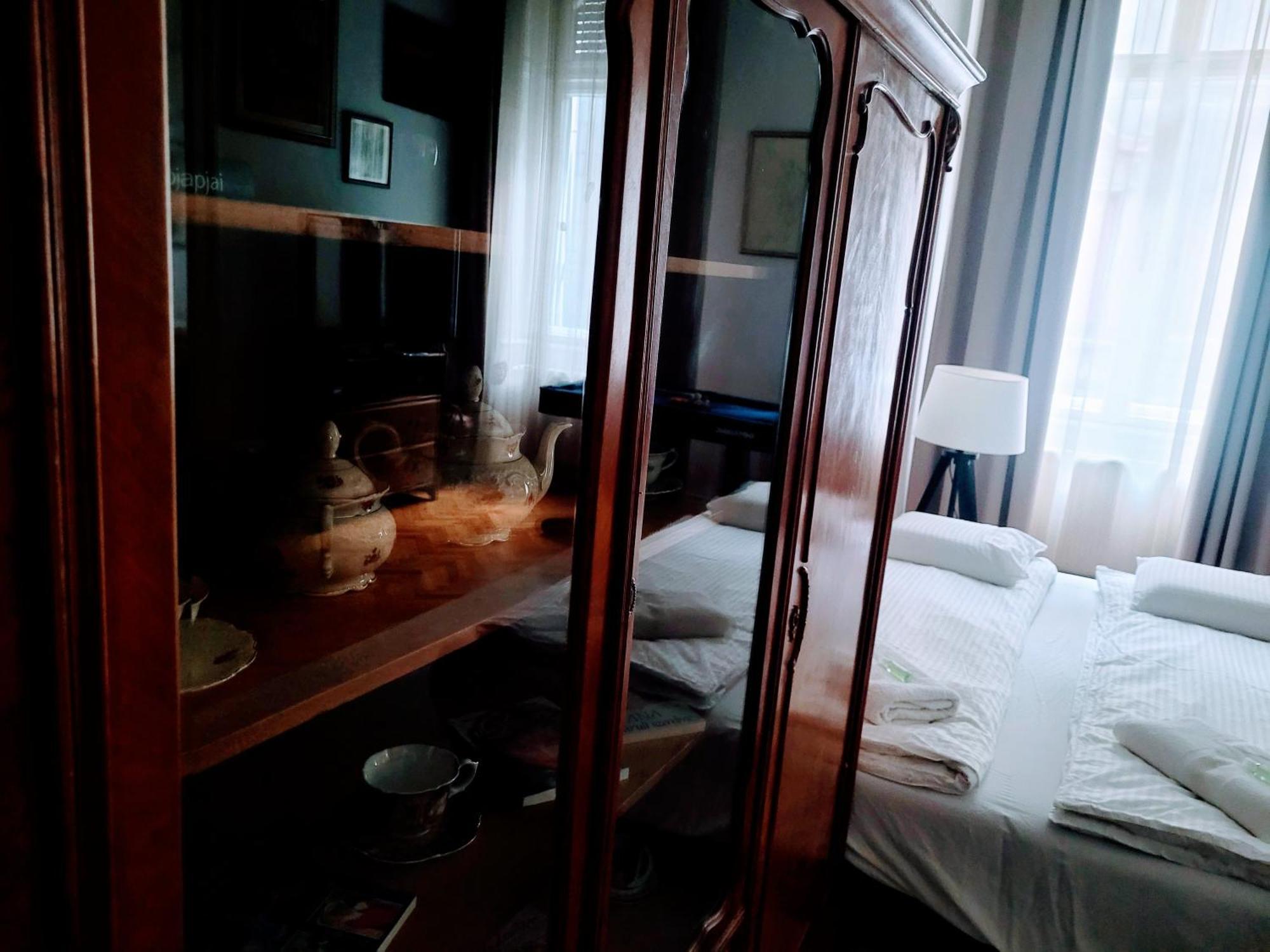 Christoph'S Central Apartment Будапеща Екстериор снимка