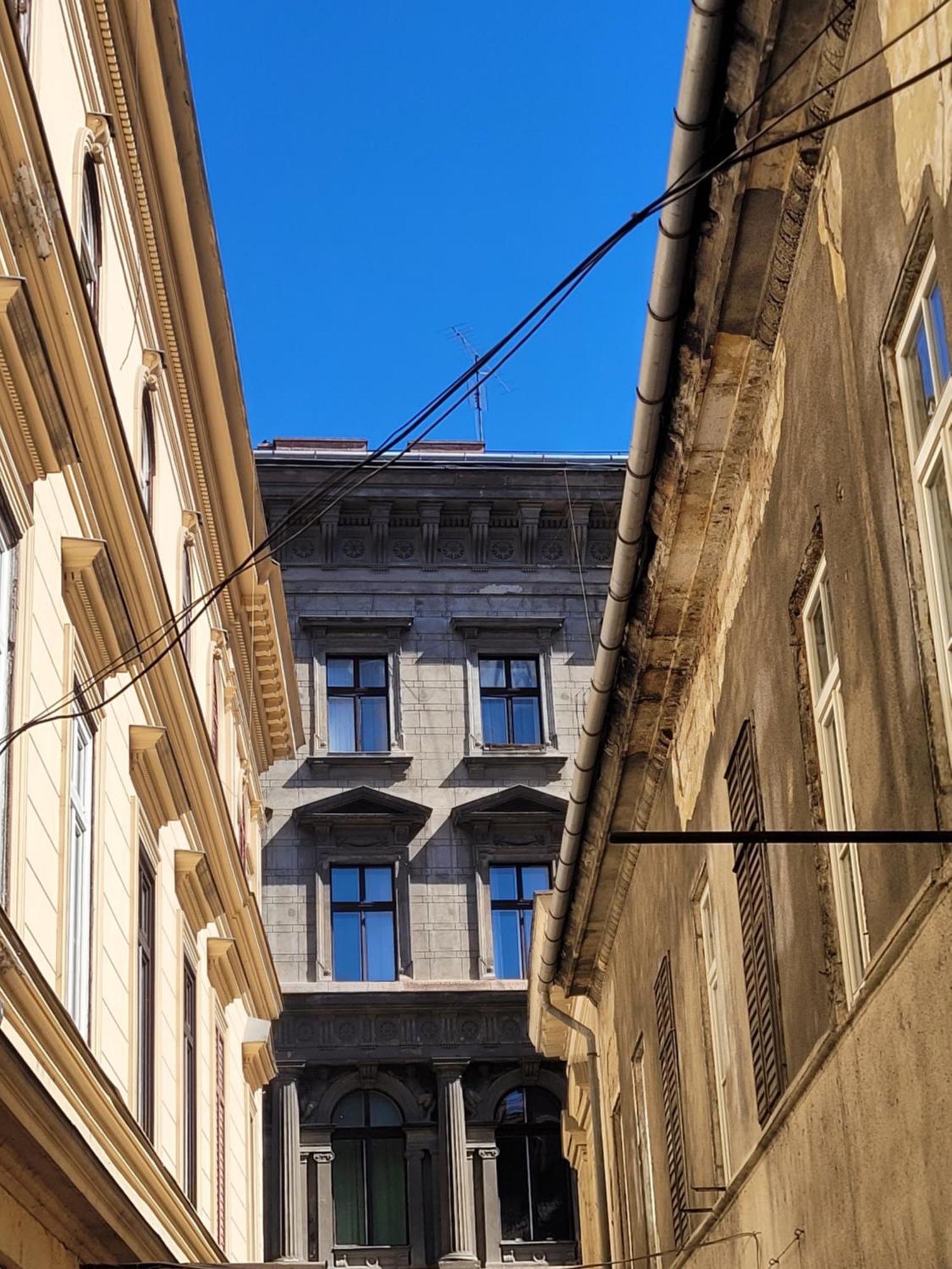 Christoph'S Central Apartment Будапеща Екстериор снимка