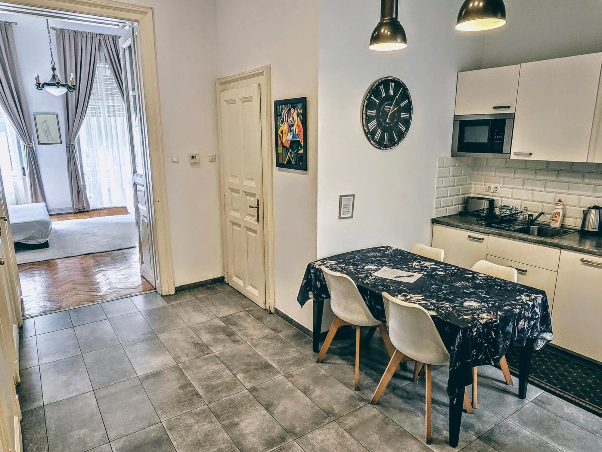 Christoph'S Central Apartment Будапеща Екстериор снимка